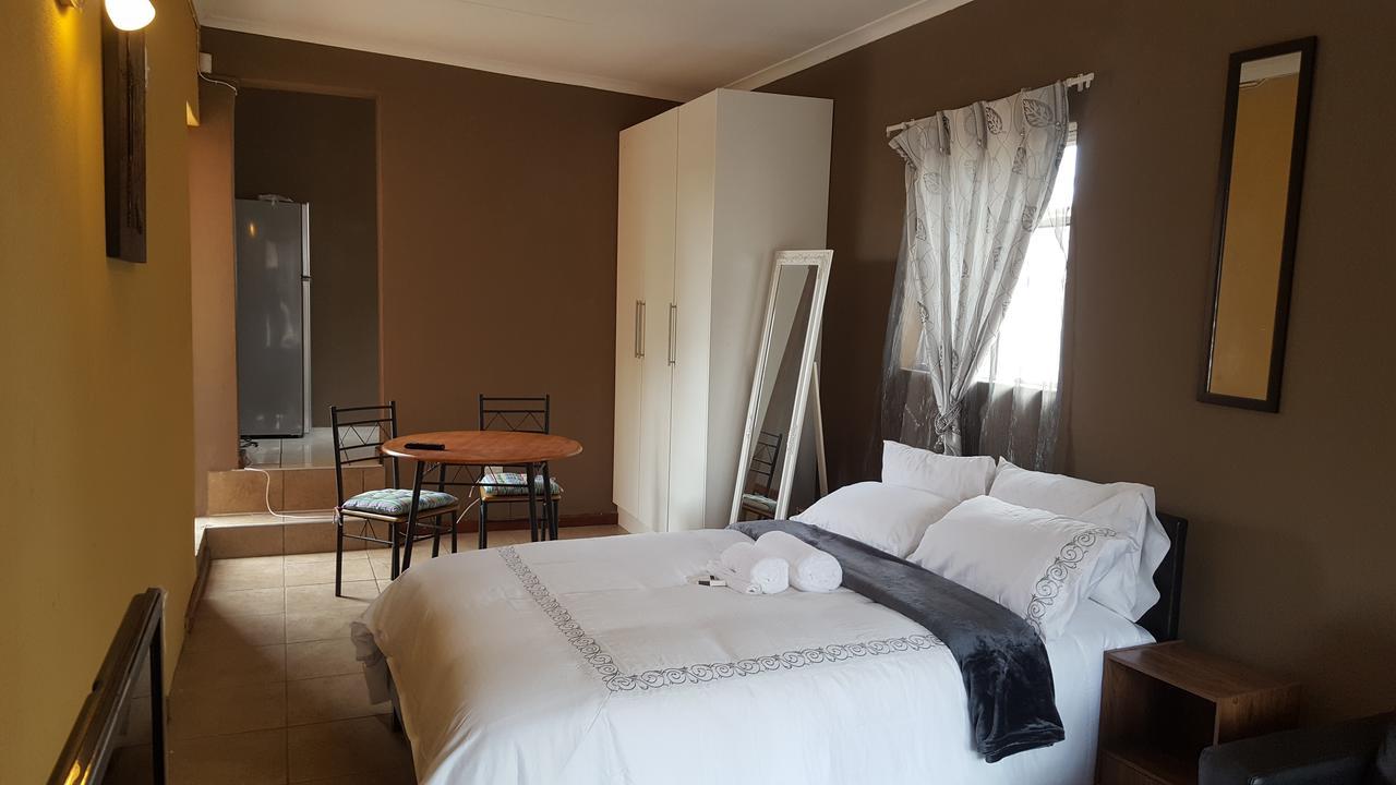 Let Us Accomodation Източен Лондон Екстериор снимка
